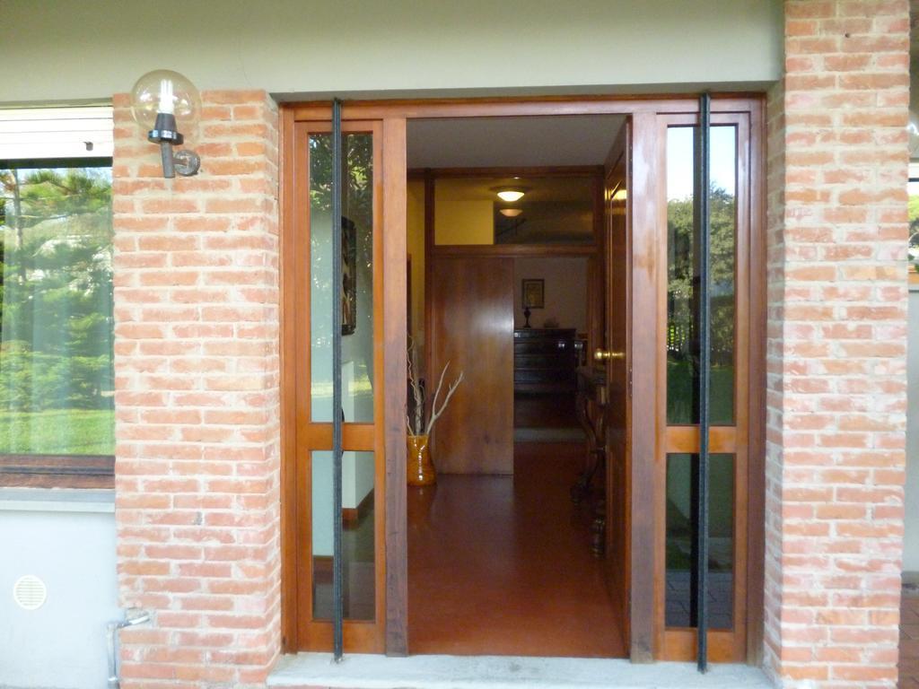 Villa Il Geranio à Tirrenia Extérieur photo