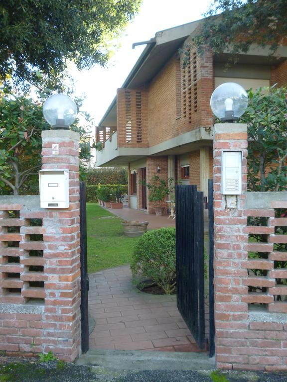 Villa Il Geranio à Tirrenia Extérieur photo