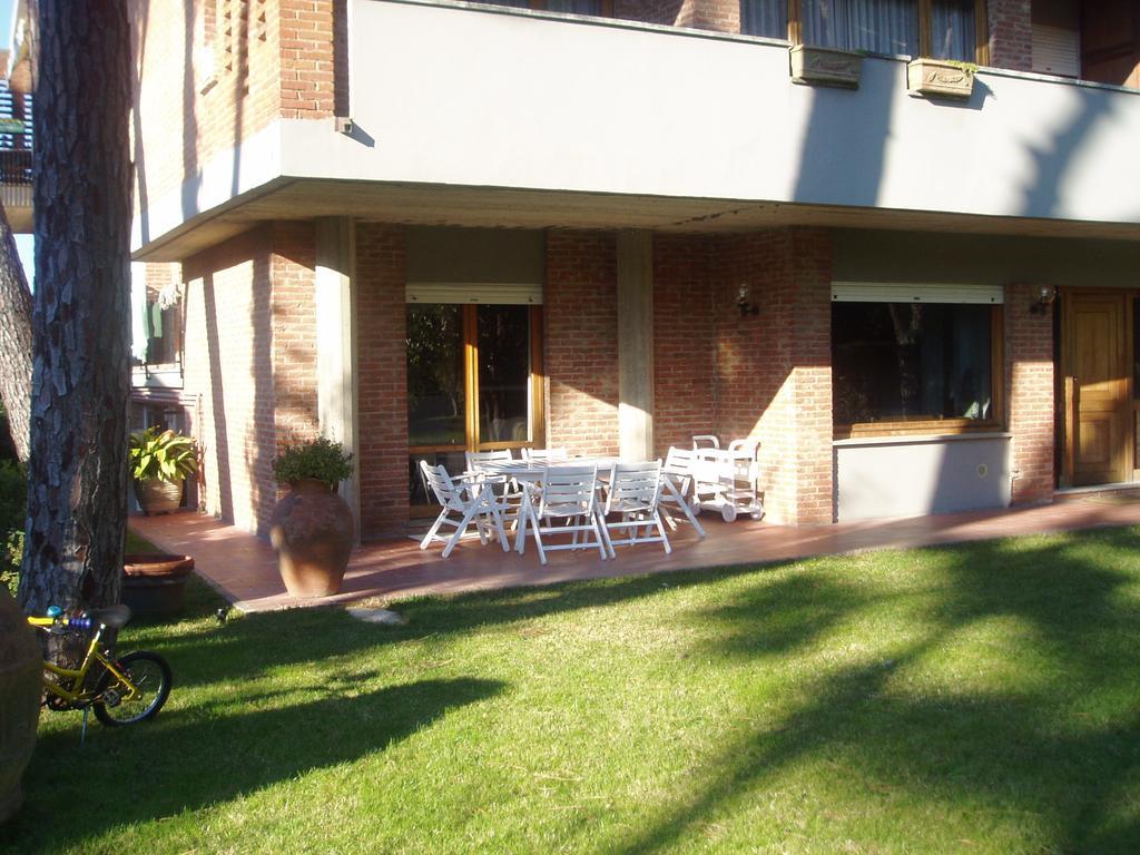 Villa Il Geranio à Tirrenia Extérieur photo